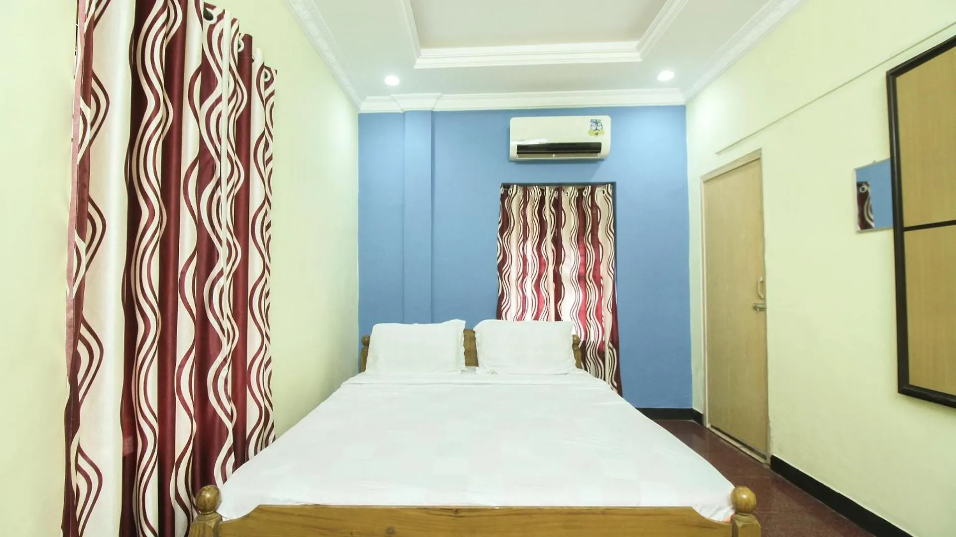 Spot On Mukkam Tourist Home Kozhikode 2*,