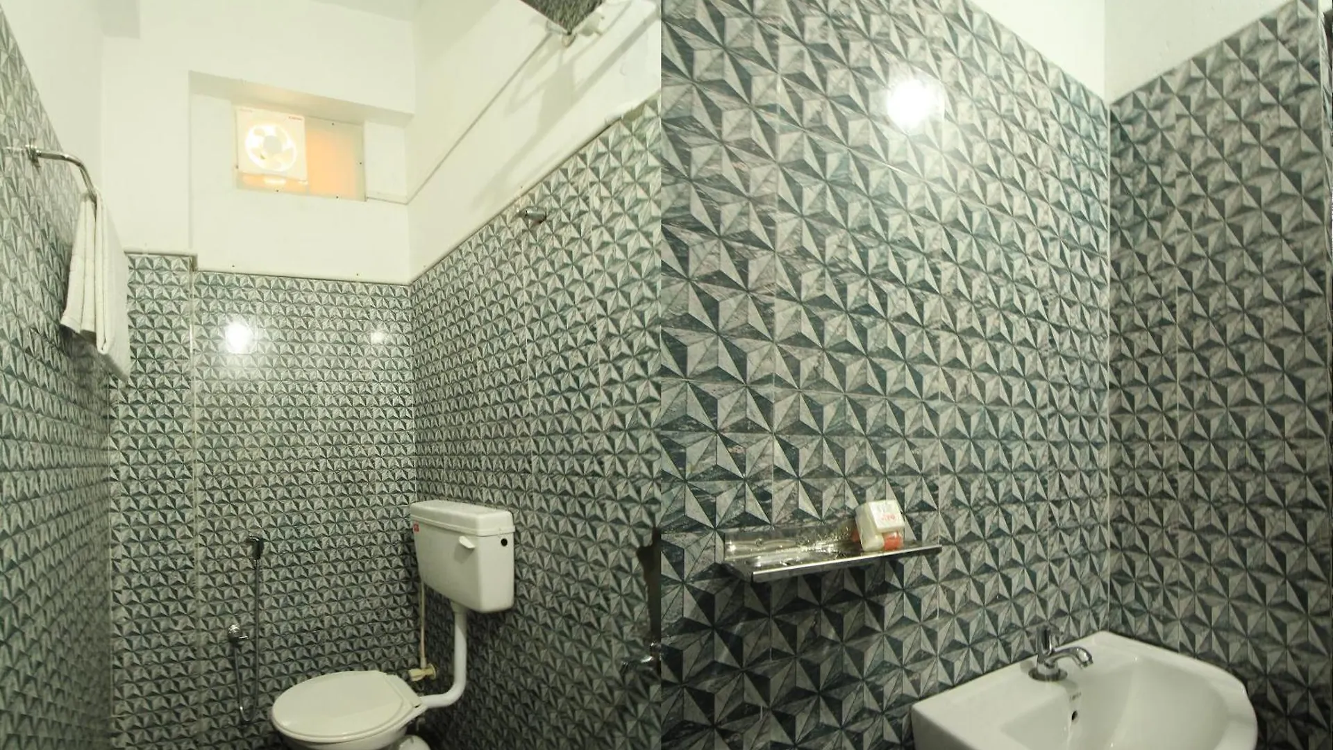 Spot On Mukkam Tourist Home Kozhikode Hotel